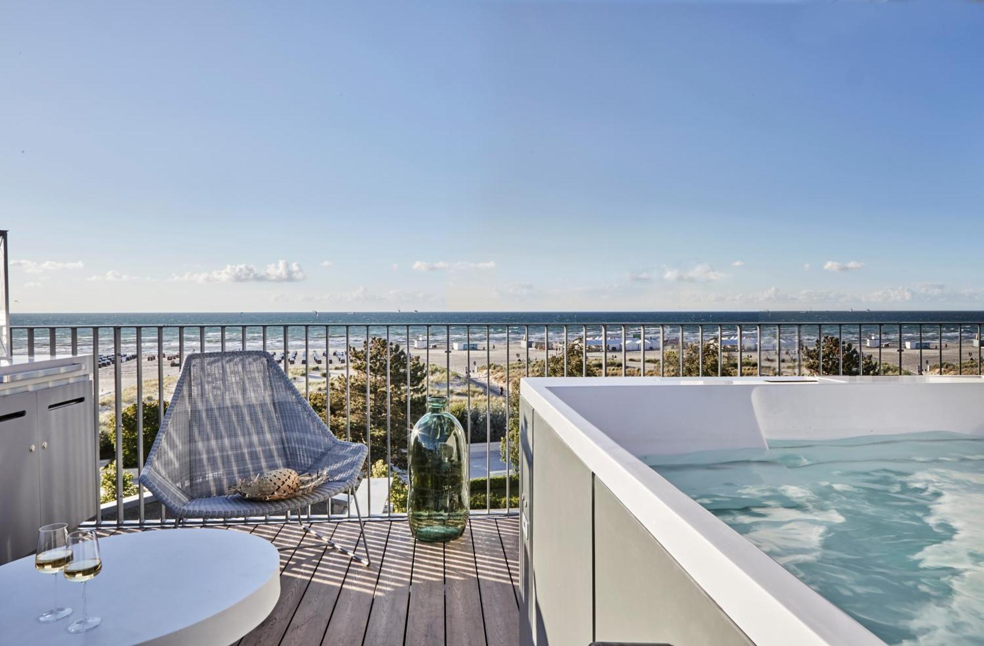 Baltic Hideaways Beach Hotel Warnemuende Rostock Exterior photo